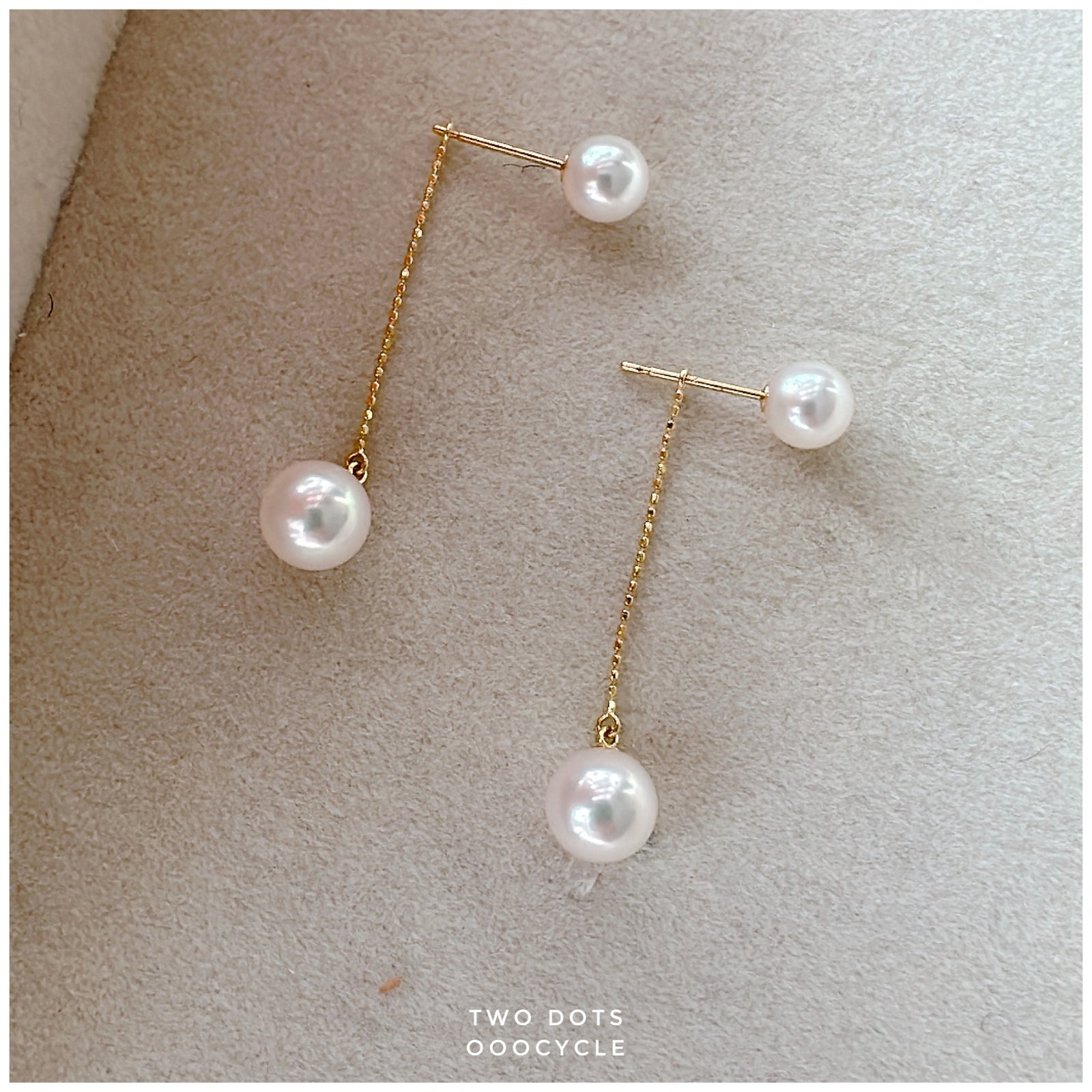 Two Dots Akoya